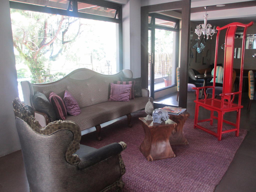 The Theodore Hotel Tagaytay City Buitenkant foto