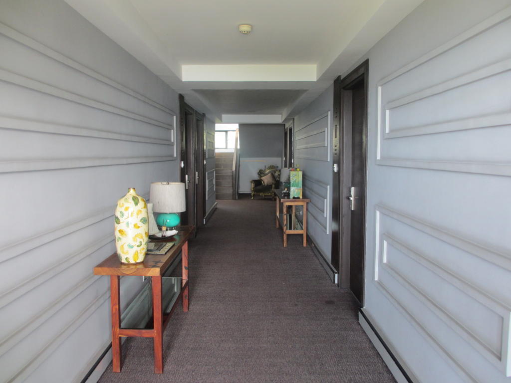 The Theodore Hotel Tagaytay City Buitenkant foto