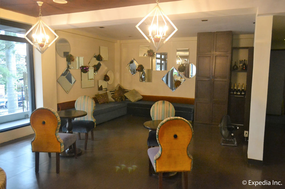 The Theodore Hotel Tagaytay City Buitenkant foto