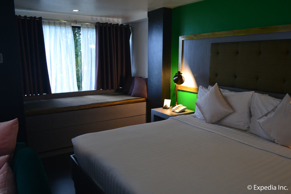 The Theodore Hotel Tagaytay City Buitenkant foto